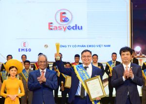 NỀN TẢNG EASY EDU – DẤU ẤN GIẢI THƯỞNG SAO KHUÊ 2022